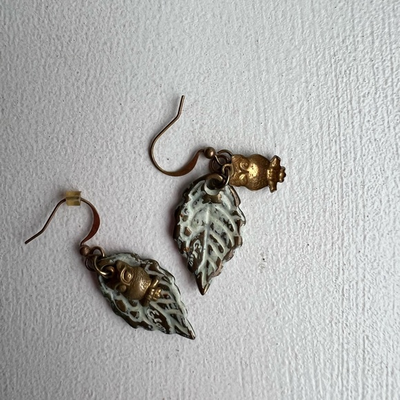 Owl & Leaf dangly earrings - Picture 2 of 2